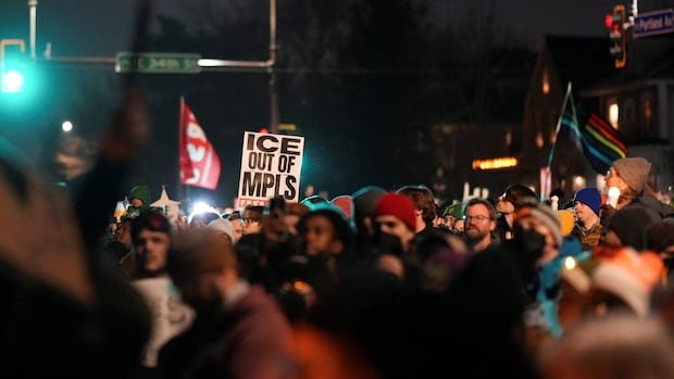 FBI Launches Investigation Following Fatal Shooting of Woman by ICE Officer in Minneapolis
