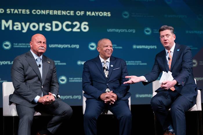 Mayors Caution That Trump’s Strict Immigration Policies May Undermine Public Trust in Law Enforcement