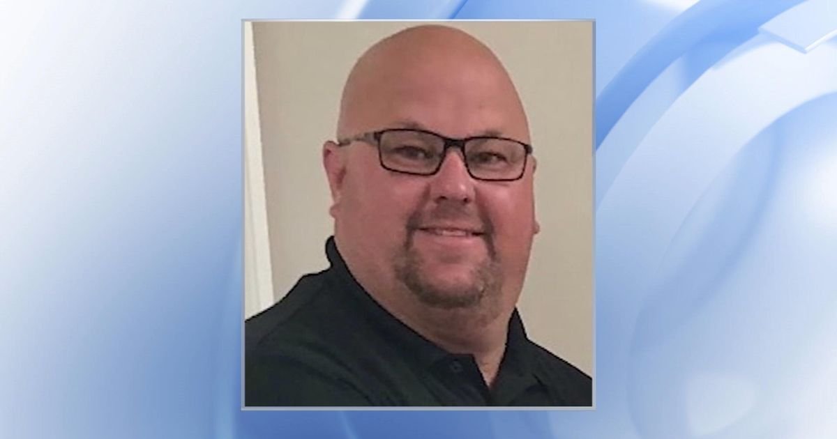 Newton Grove Police Chief Charged with Secret Peeping; Inappropriate Photos Found on Phone :: WRAL.com