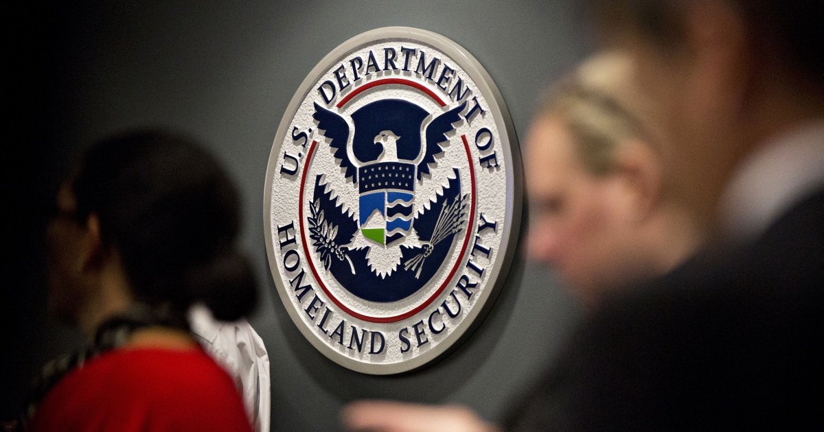 Senate Democrats Consider Blocking DHS Funding Bill Following Another Killing in Minneapolis