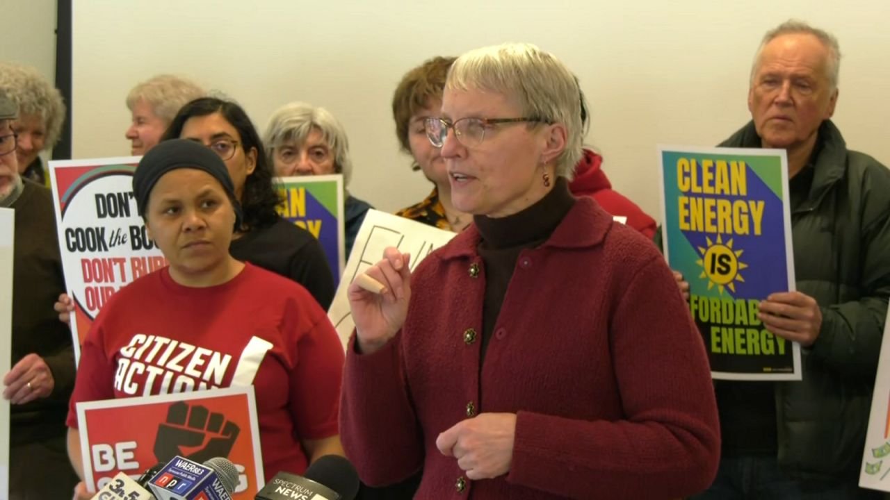 Advocates Urge Preservation of State Climate Law Without Amendments
