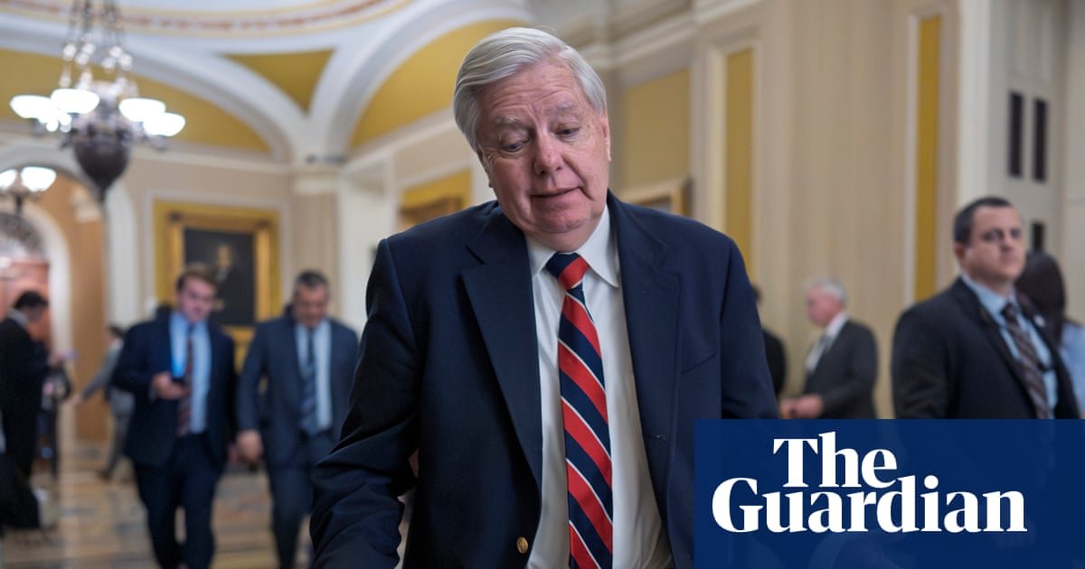 TMZ Follows US Lawmakers Taking Vacations During Partial Government Shutdown | US Politics