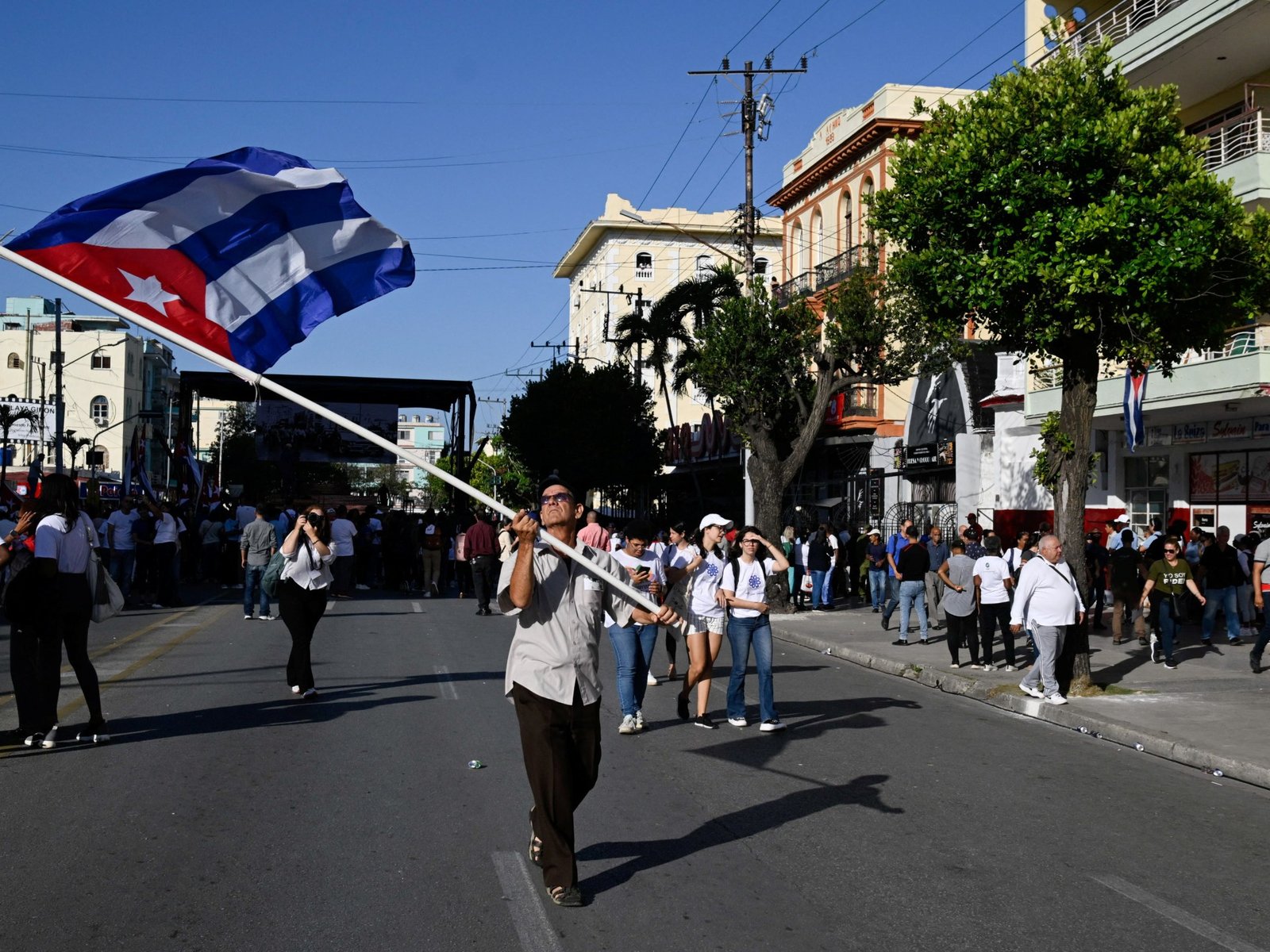 Cuba Engages in Dialogues with U.S. Officials, Seeks to Lift Trump’s Energy Blockade