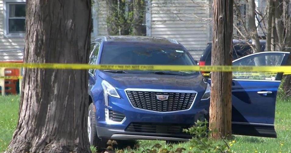 Flint Police Probe Collision and Shooting on Iroquois Avenue