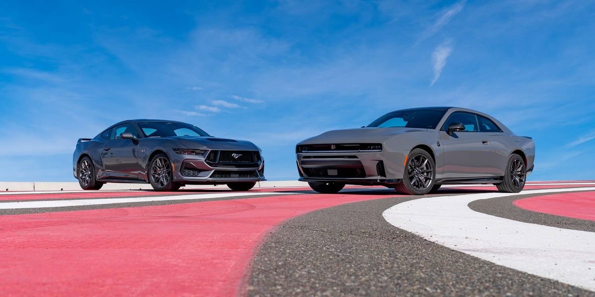 Muscle Car Showdown: Edmunds Explores the Ford Mustang vs. Dodge Charger