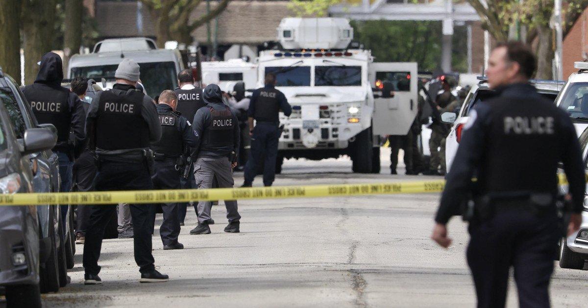 Police Officer Fatally Shot, Another Seriously Injured in Chicago Hospital Shooting