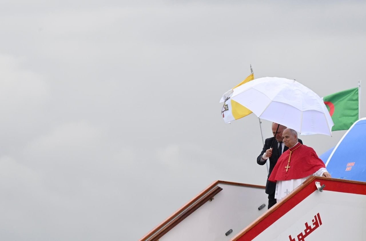 Pope En Route to Algeria: “I’m Not a Politician, I Share the Gospel”