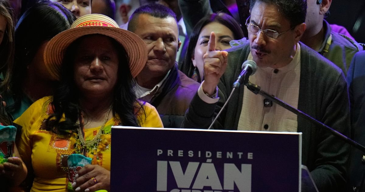 Colombia’s Presidential Election: Outgoing Leader’s Ally Faces Off Against Pro-Trump Contenders