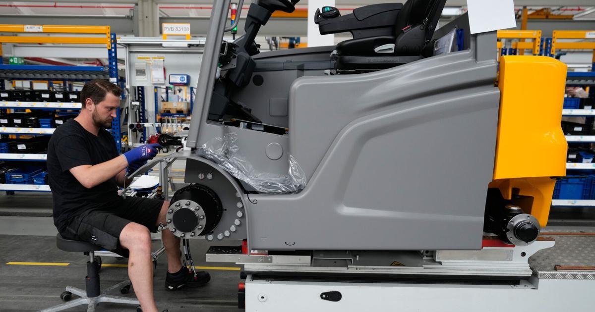 Germany’s Economy: National and Global Perspectives