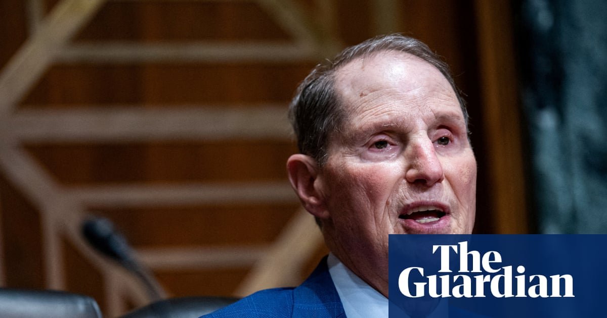 US Lawmakers Call for Inquiry into Trump’s Secret Surveillance of Americans